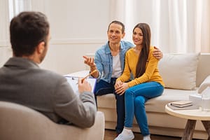 couple visiting psychologist
